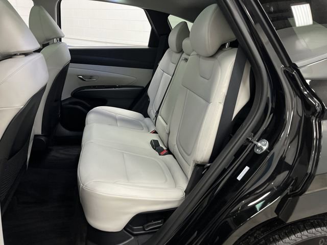 Used 2025 Hyundai Tucson Limited image 32