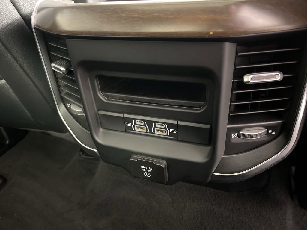 Used 2022 RAM 1500 Laramie w/ Laramie Southwest Edition image 9