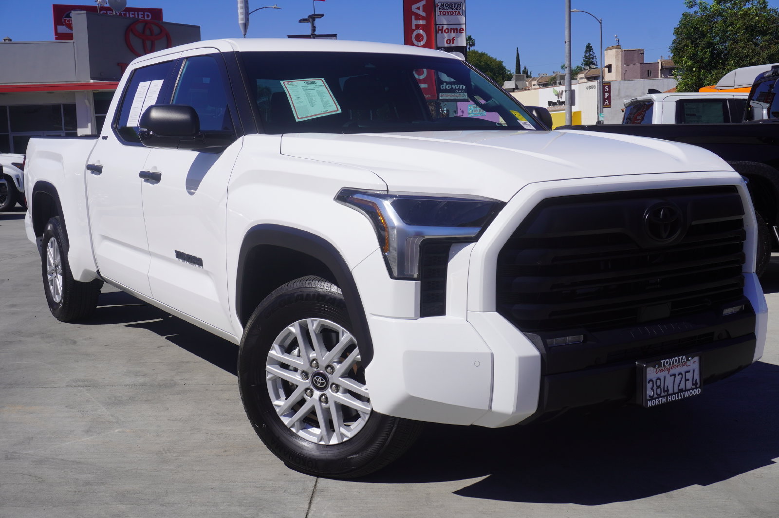 Certified 2025 Toyota Tundra SR5 w/ SR5 Convenience Package RWD image 2