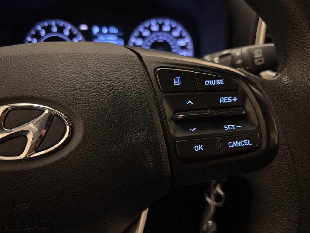 Used 2020 Hyundai Venue SEL FWD image 16