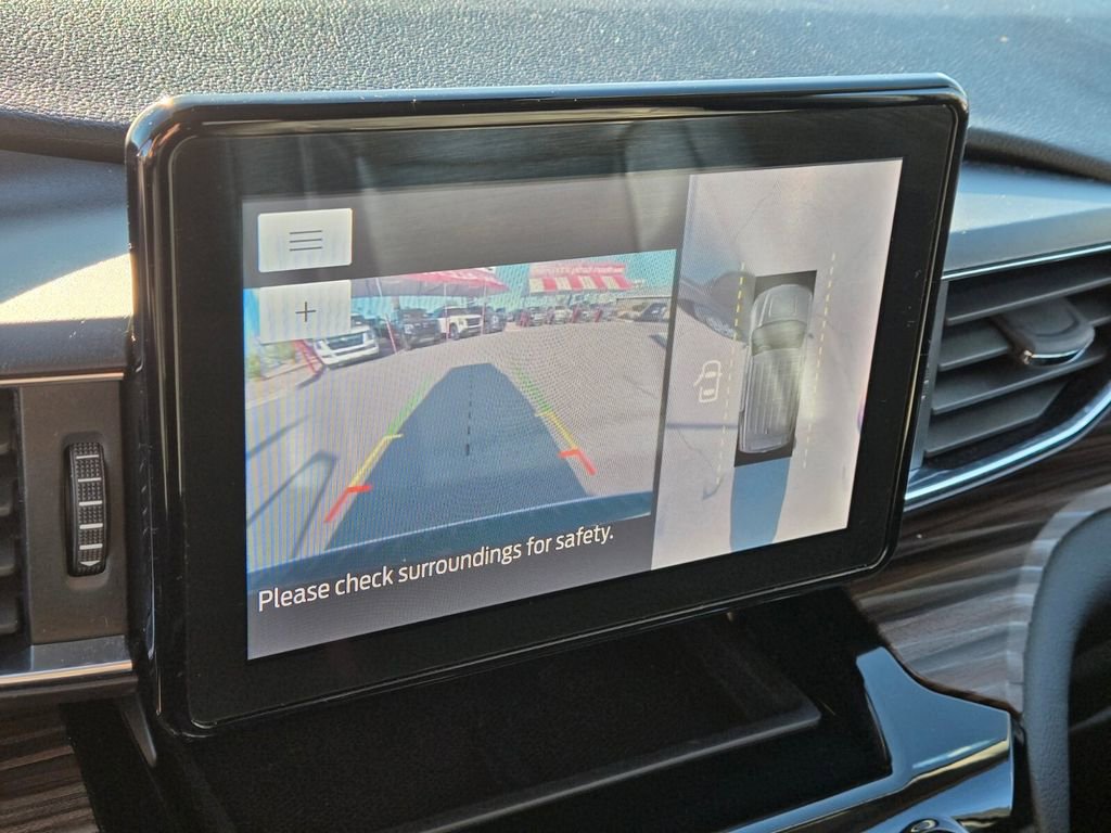 Used 2023 Ford Explorer Limited image 29