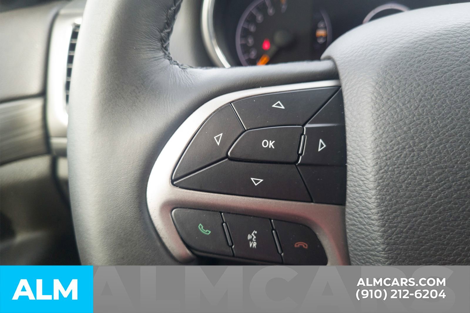 Used 2019 Jeep Grand Cherokee Altitude image 31