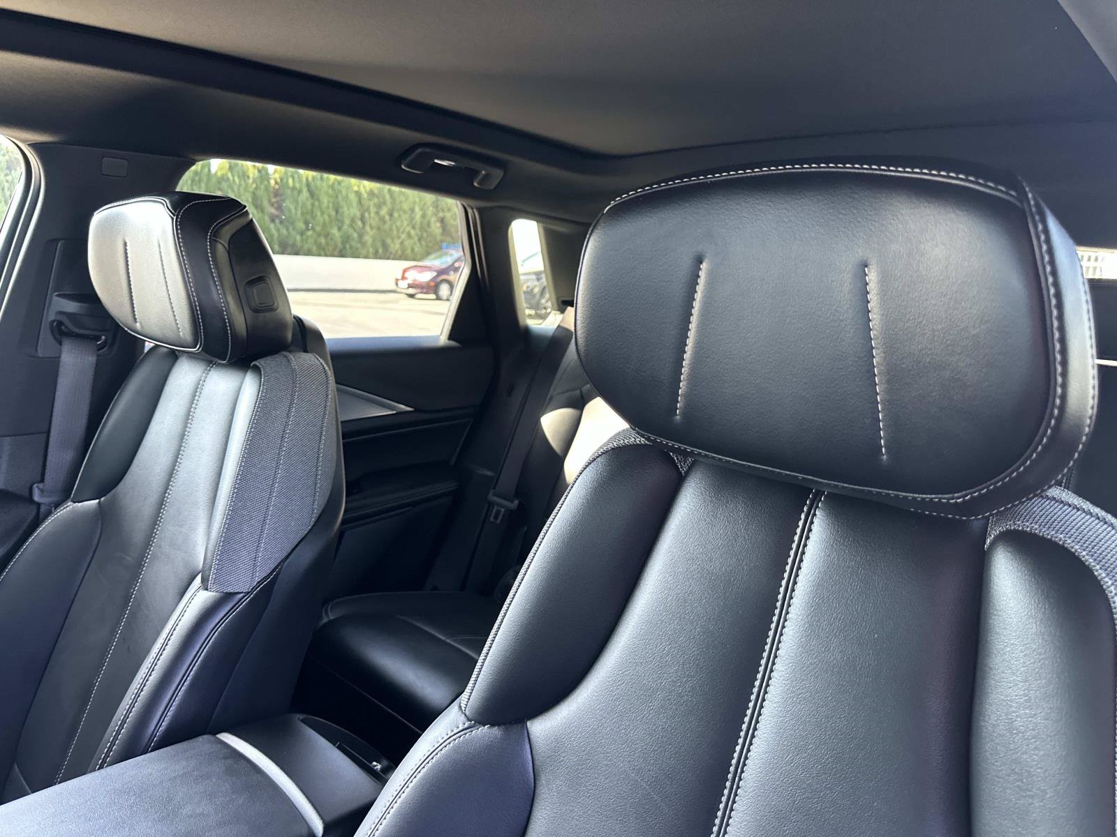 Used 2024 Cadillac Lyriq Tech RWD image 25