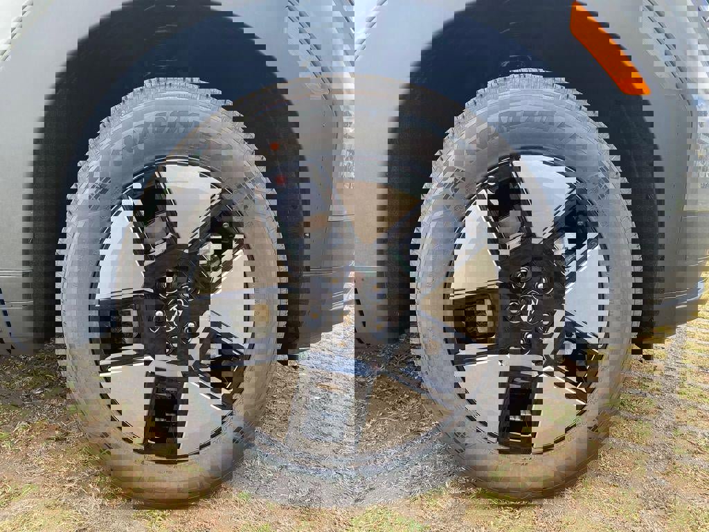 New 2026 Hyundai Santa Fe SE image 27