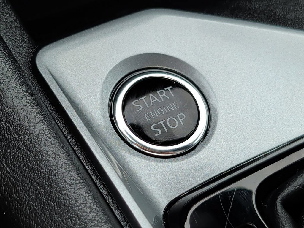 Used 2025 Nissan Altima 2.5 SV FWD image 26
