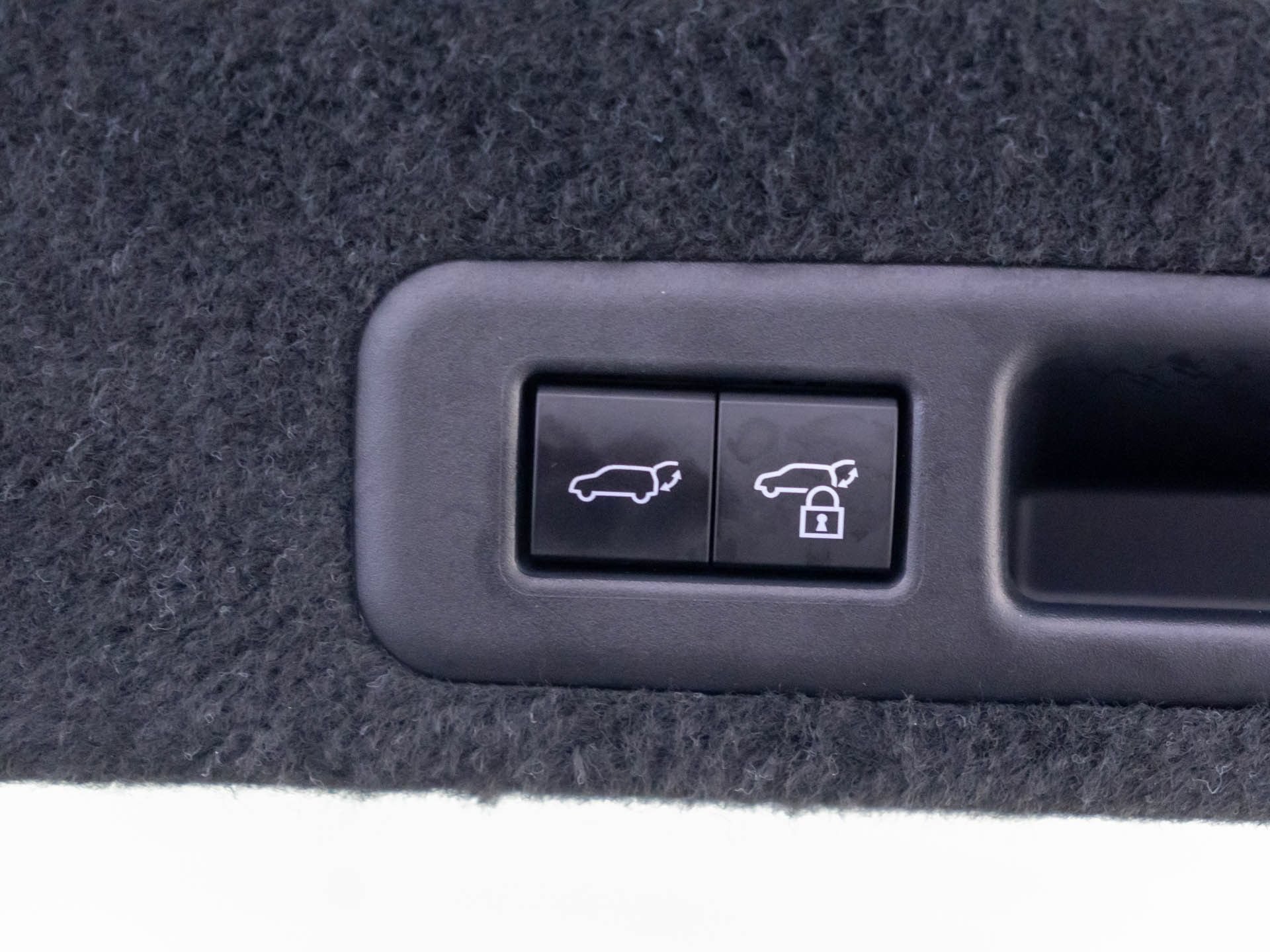 Used 2022 Lexus RX 450h AWD w/ Premium Package image 36