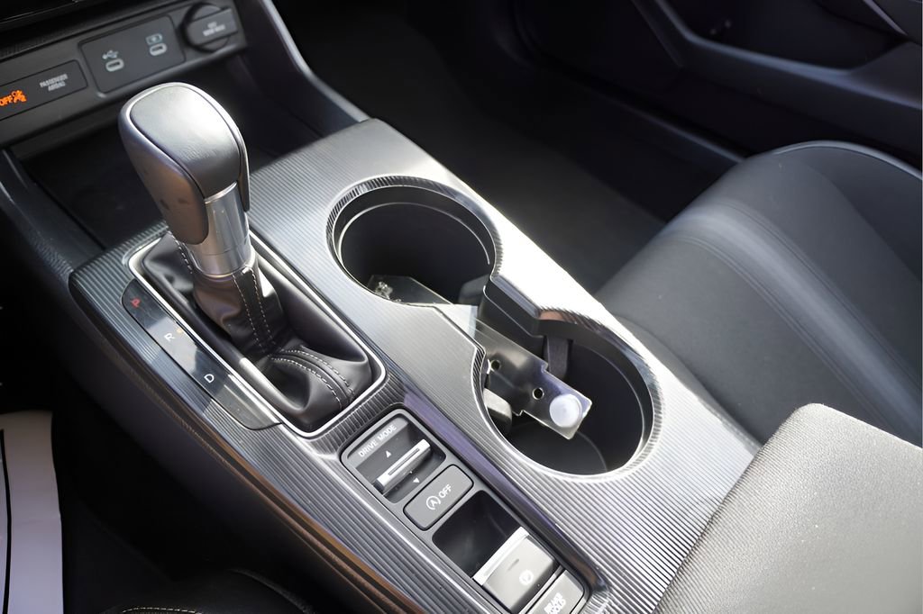 Used 2025 Honda Civic Sport image 23