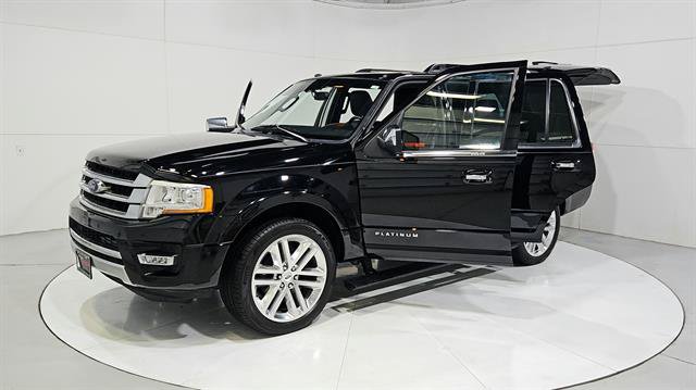 Used 2017 Ford Expedition Platinum RWD image 30
