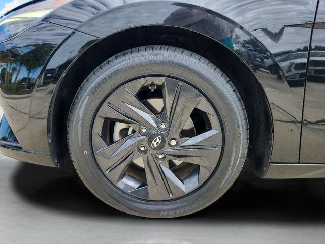 Used 2021 Hyundai Elantra SEL FWD image 30