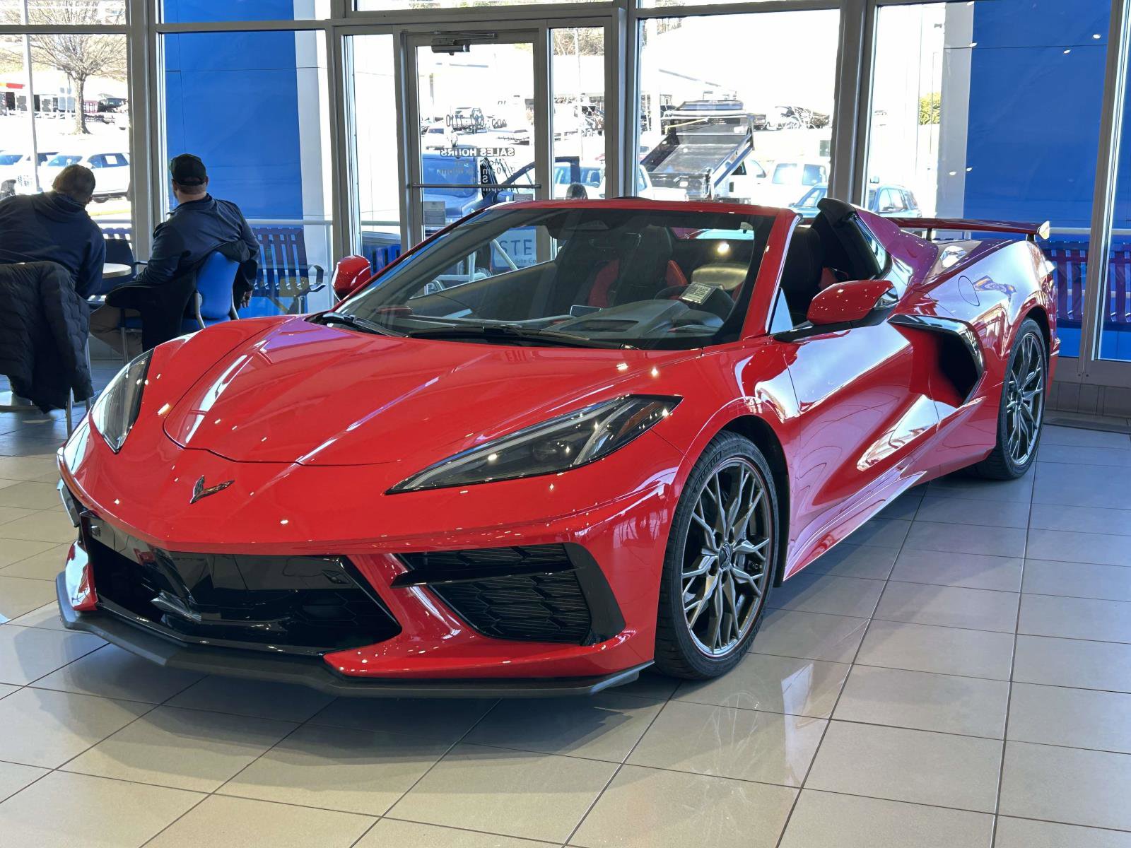 Used 2025 Chevrolet Corvette Stingray Premium Conv w/ Z51 Performance Package image 7