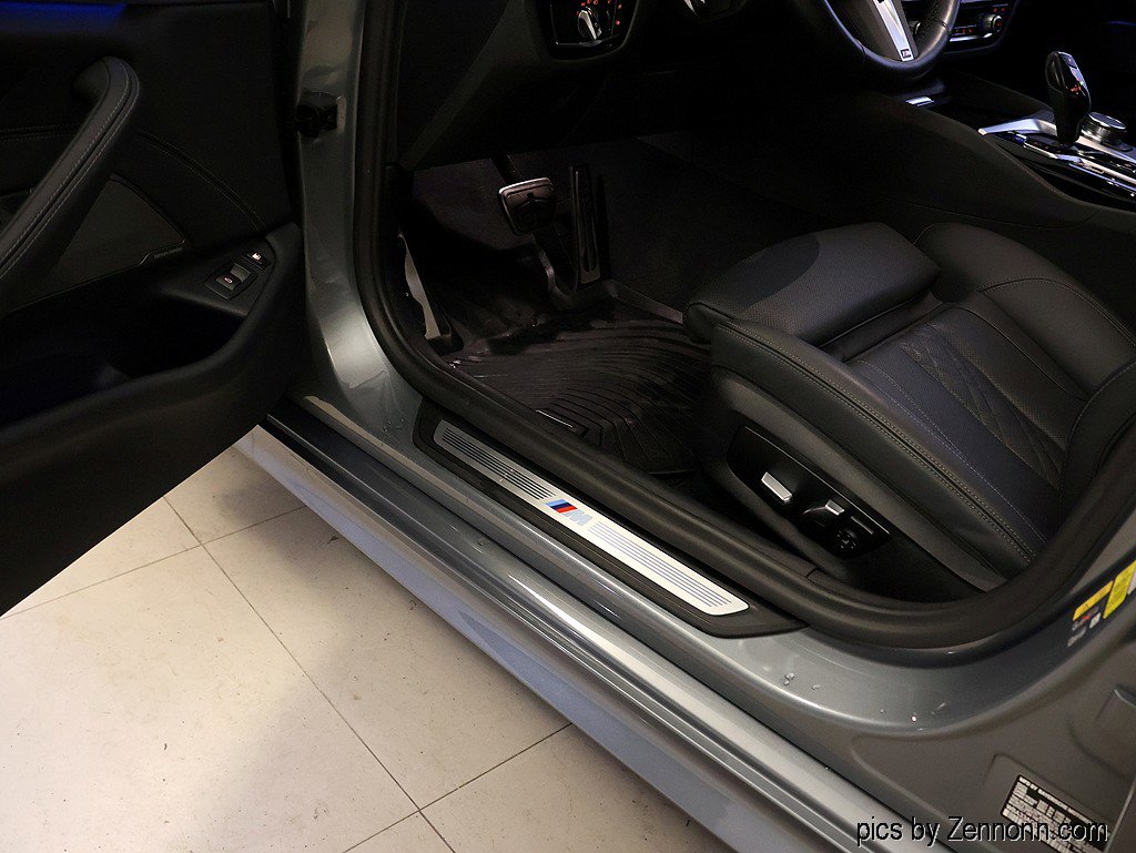 Certified 2023 BMW 530e xDrive w/ Premium Package image 28