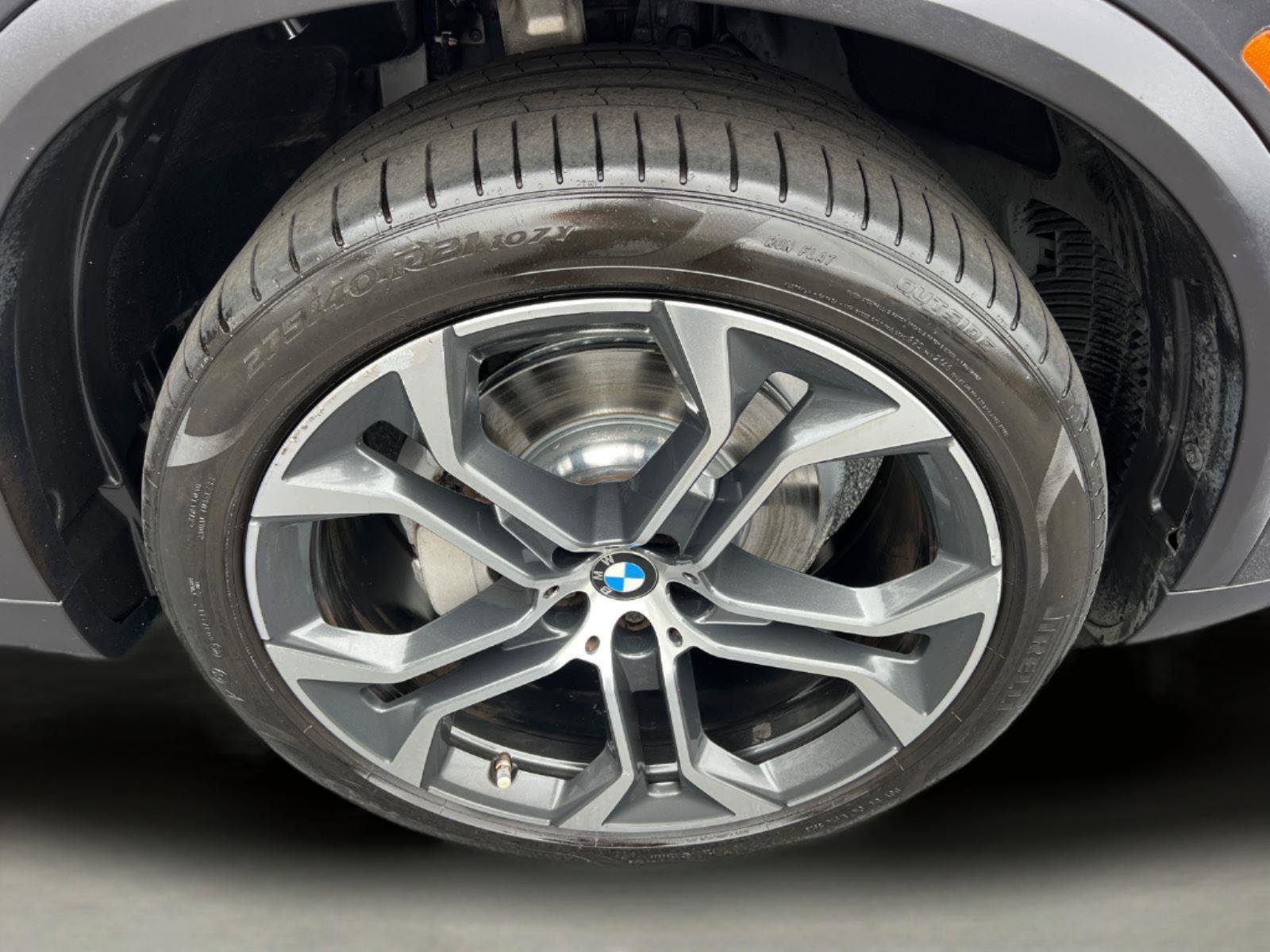 Used 2021 BMW X5 sDrive40i w/ Executive Package image 13