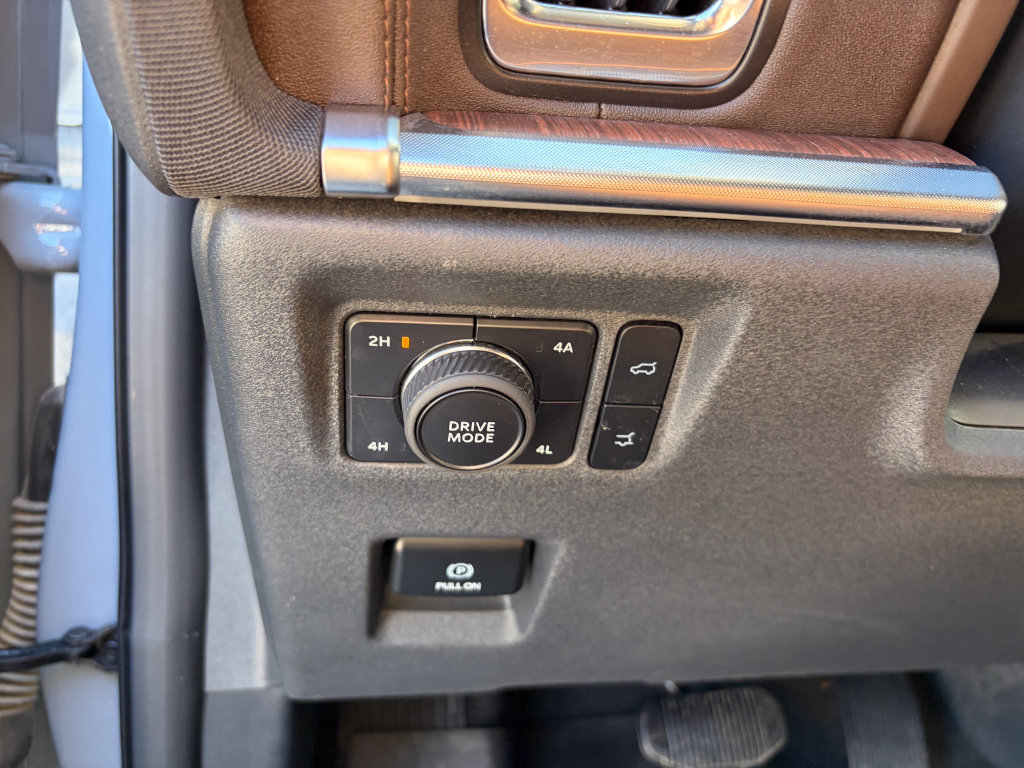 Certified 2025 Ford Expedition King Ranch AWD/4WD image 12
