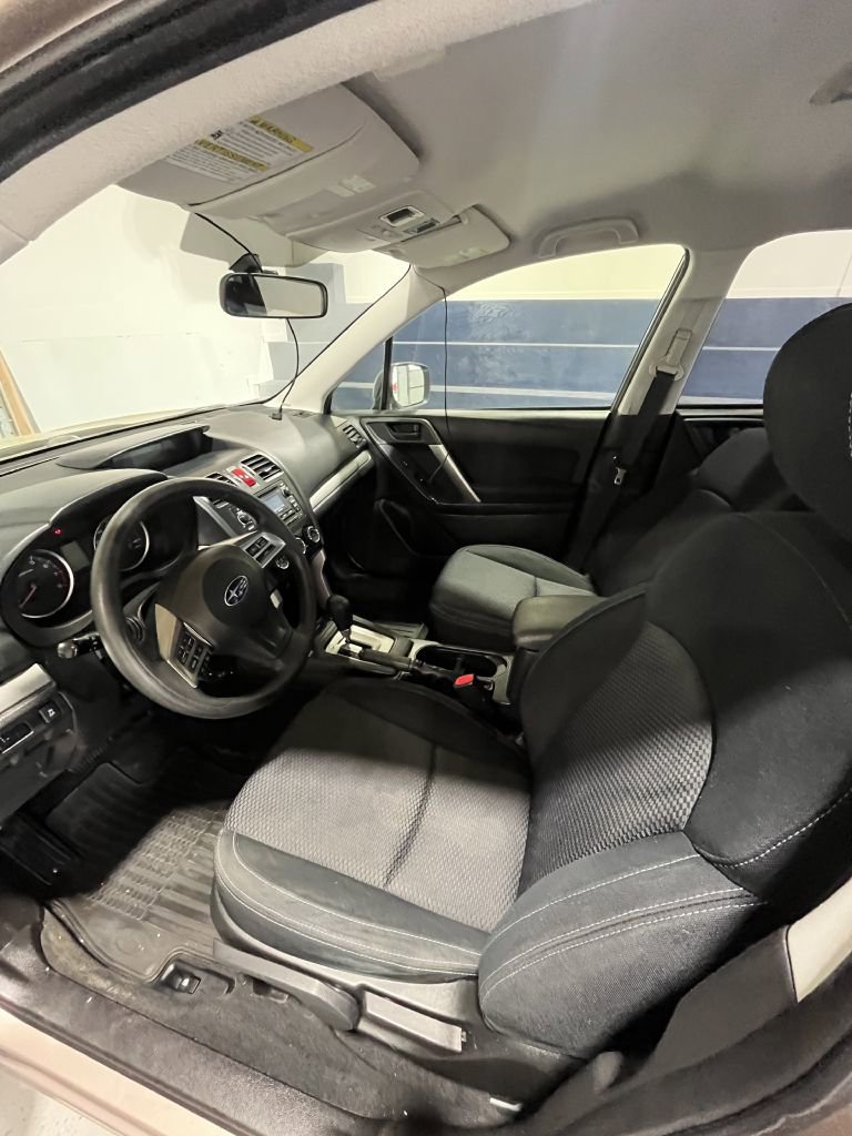 Used 2015 Subaru Forester 2.5i image 6