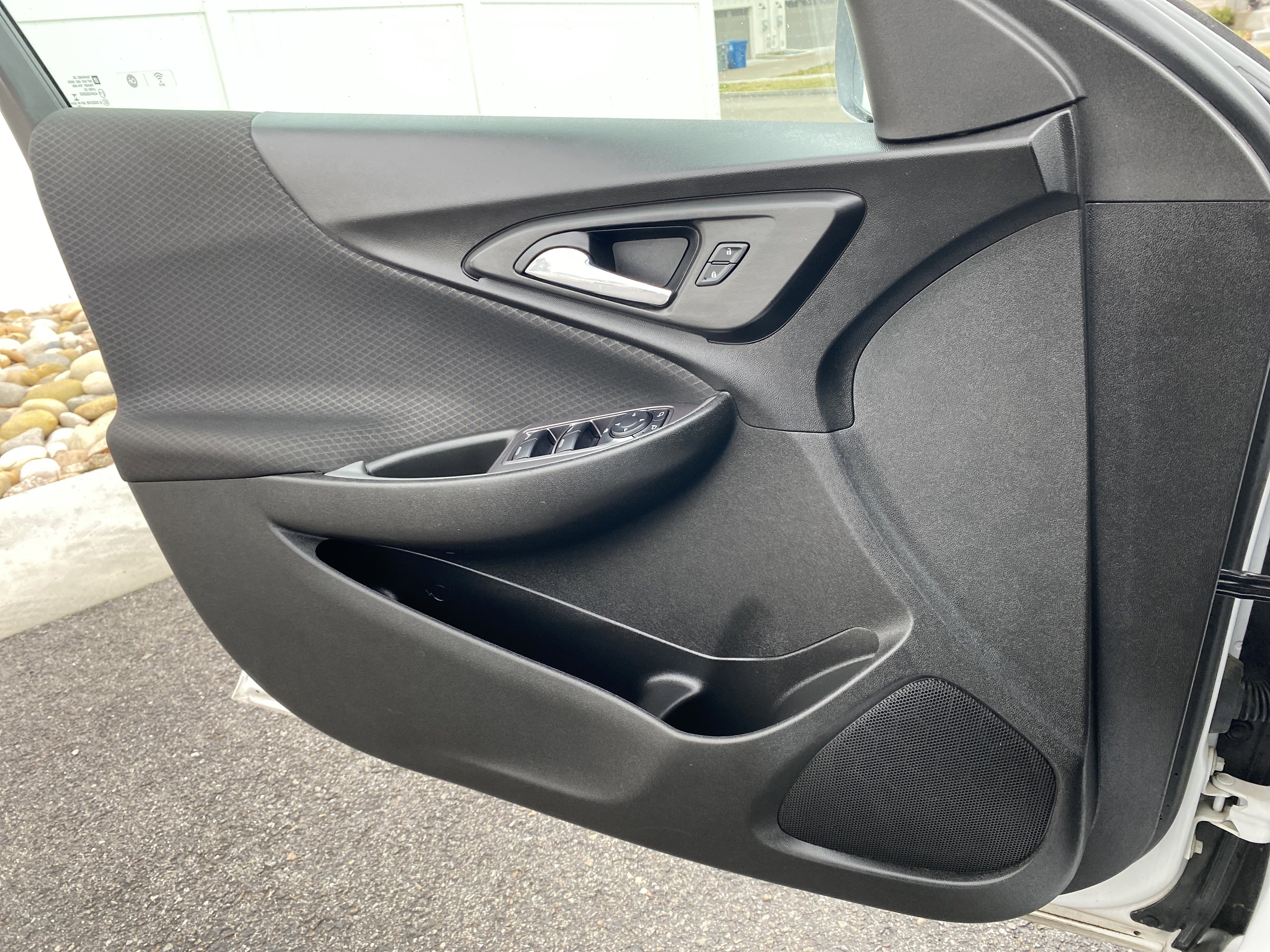 Used 2020 Chevrolet Malibu LS w/ Driver Confidence Package II image 17