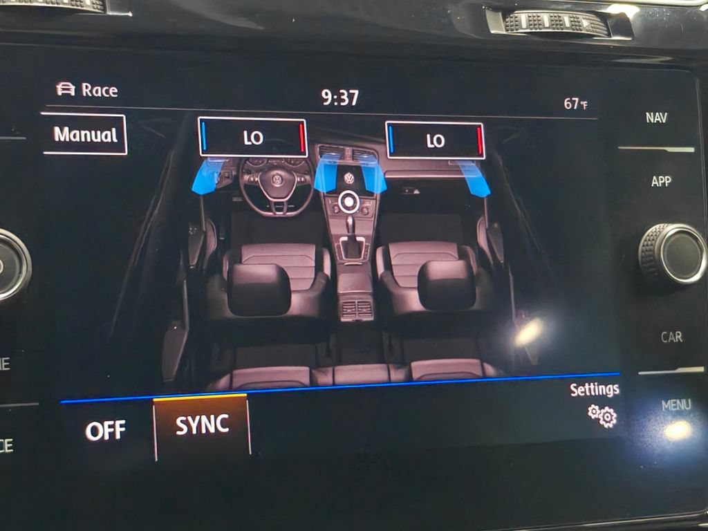 Used 2019 Volkswagen Golf R 4-Door AWD/4WD image 40