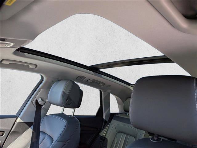 Used 2023 Audi Q5 2.0T Premium w/ Convenience Package image 14