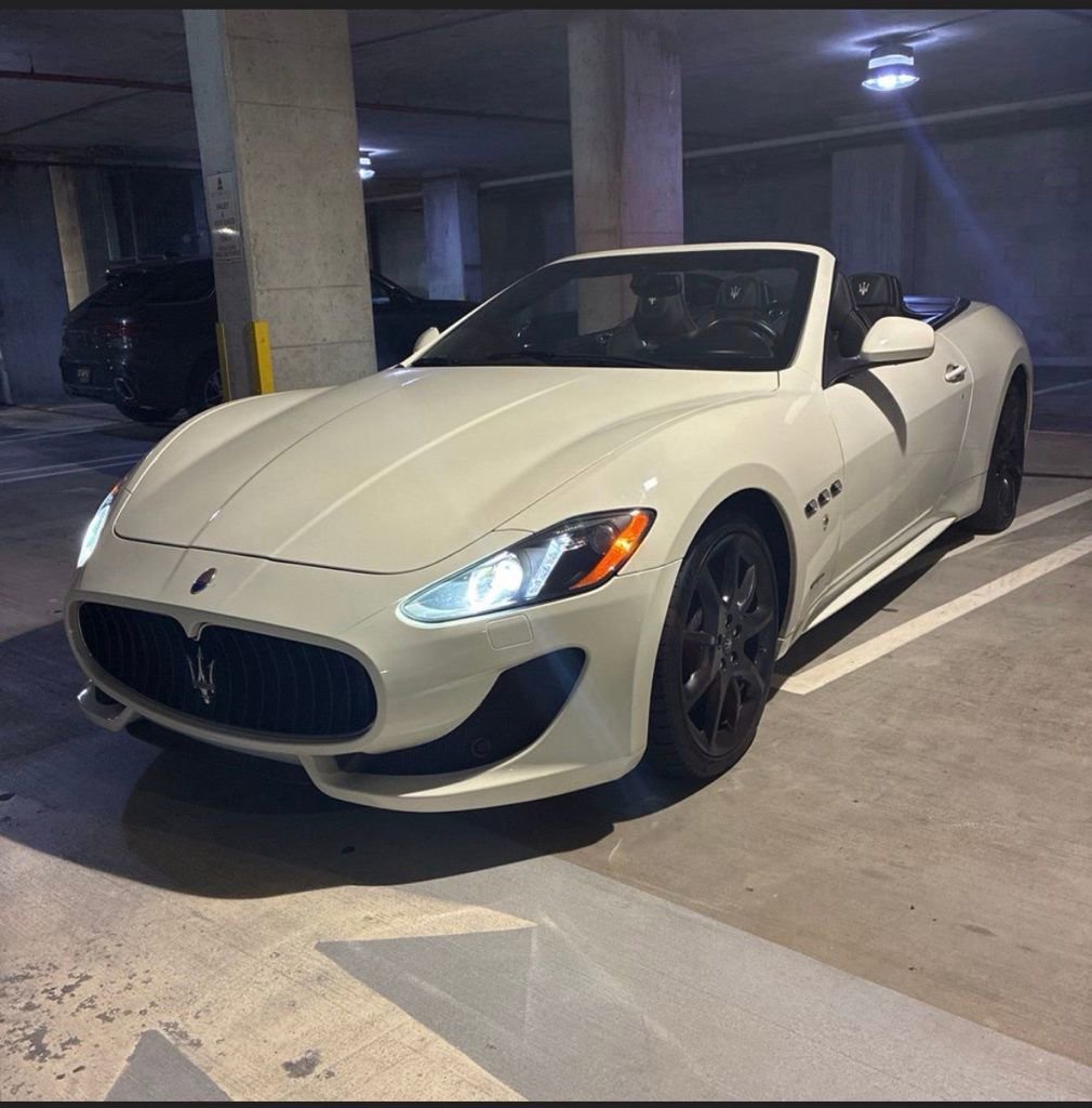 Used 2016 Maserati GranTurismo Sport image 2