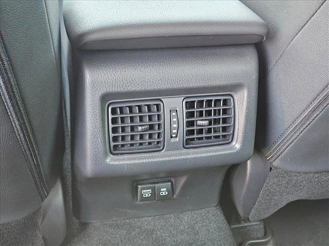 Used 2026 Toyota Camry SE w/ Convenience Package image 17