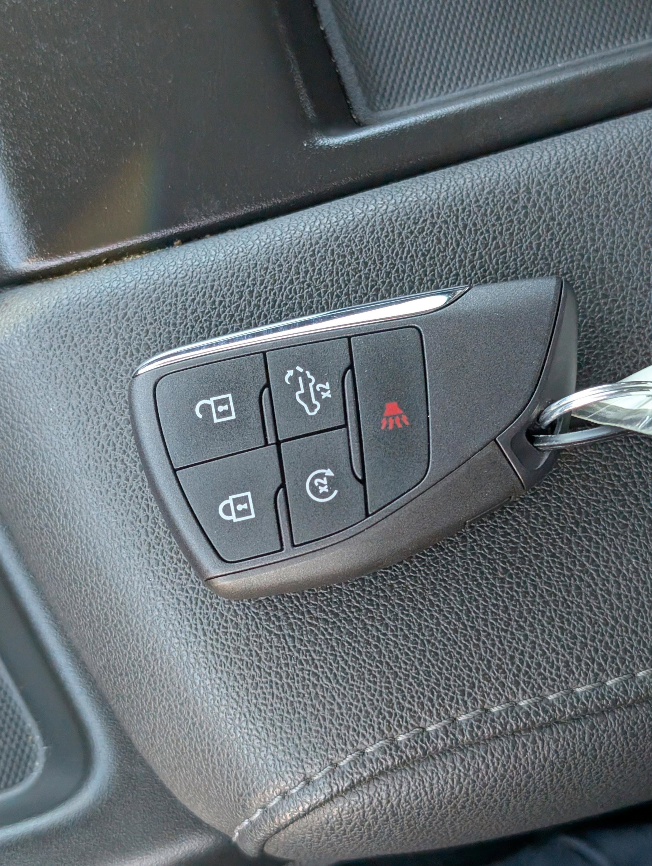 Used 2025 Chevrolet Silverado 1500 Custom image 28
