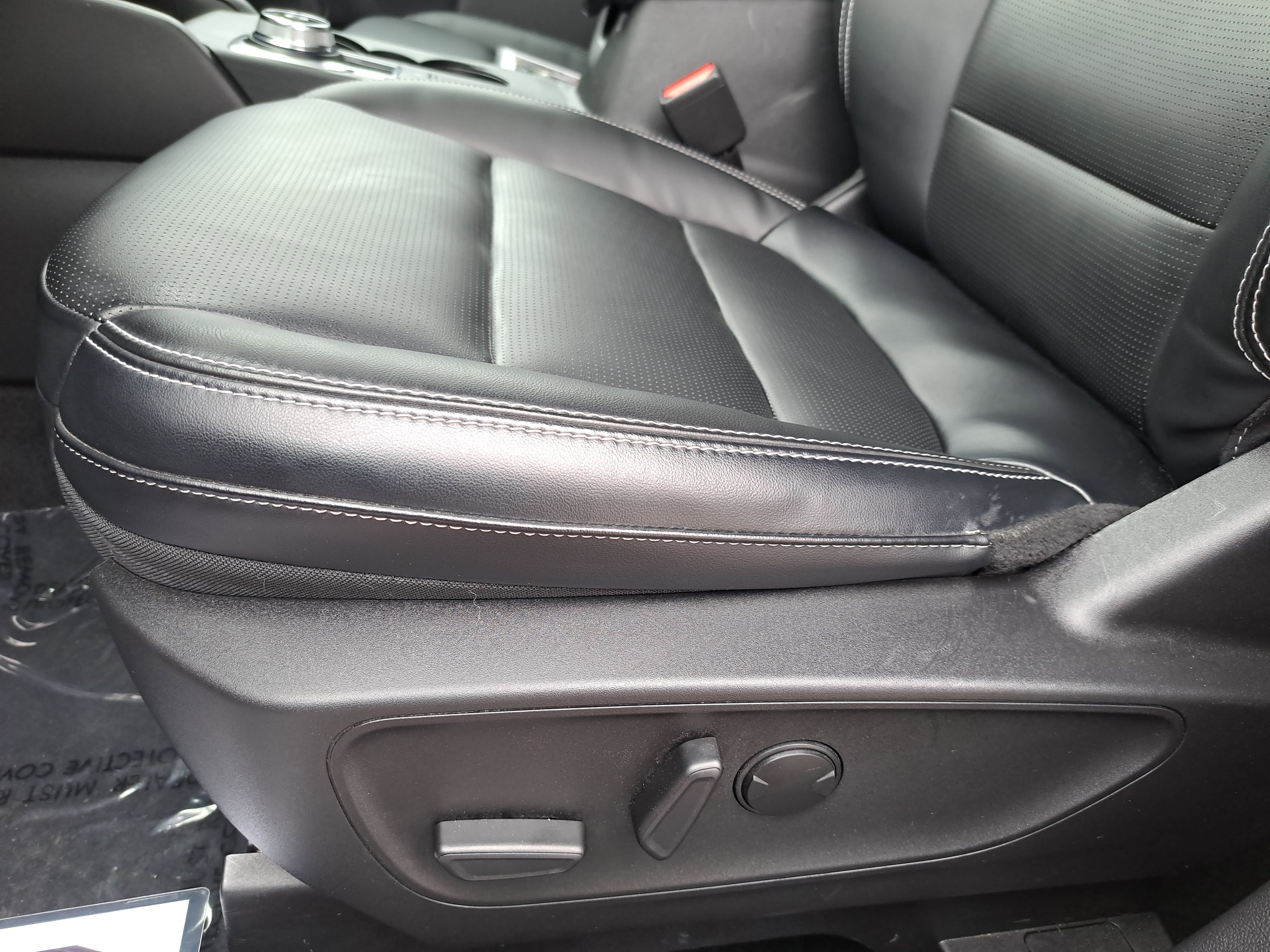 Used 2023 Ford Escape Platinum image 28