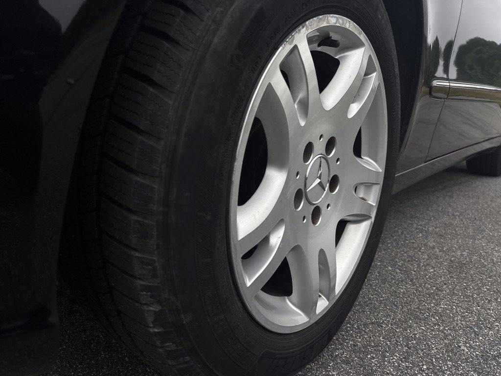 Used 2003 Mercedes-Benz E 320 Sedan image 9
