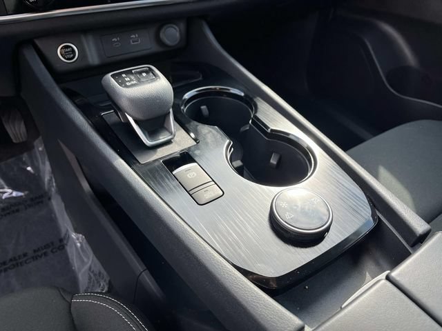 Used 2023 Nissan Rogue S AWD/4WD image 30