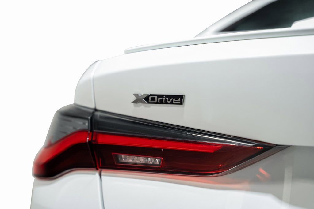 Used 2023 BMW 440i xDrive Coupe w/ Premium Package image 13