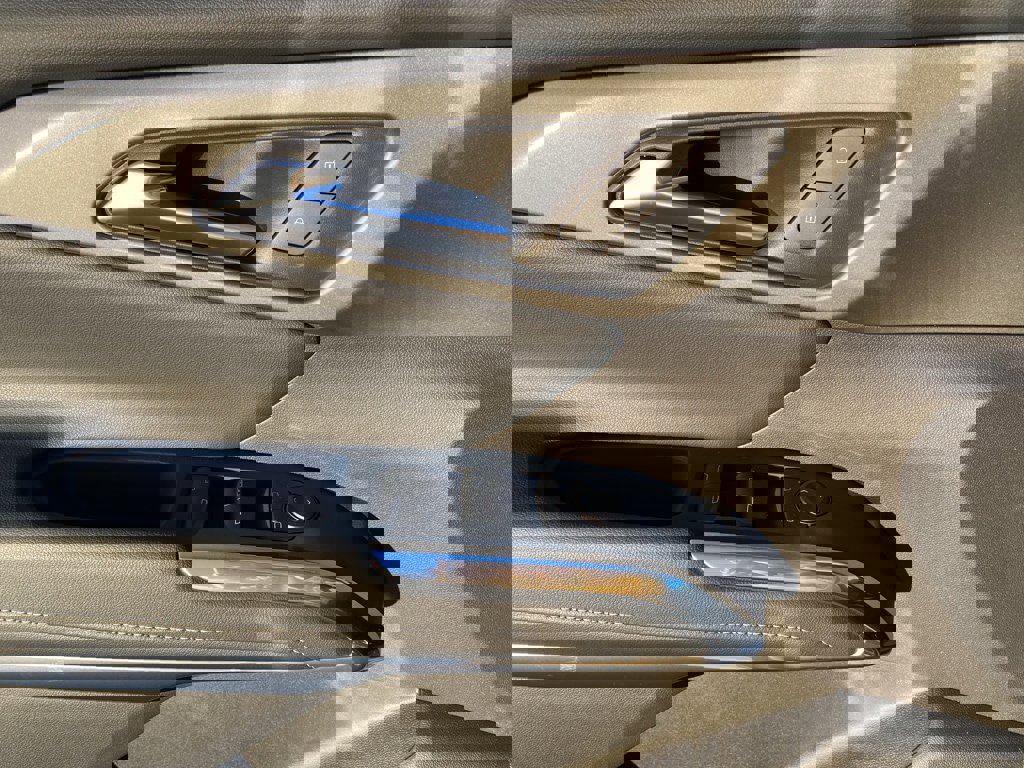 New 2026 Chevrolet Traverse LT w/ Midnight/Sport Edition image 23