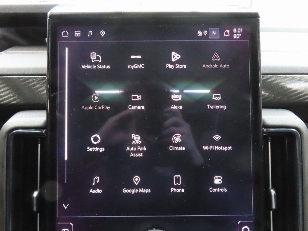 Used 2025 GMC Yukon XL AT4 w/ AT4 Premium Package image 22