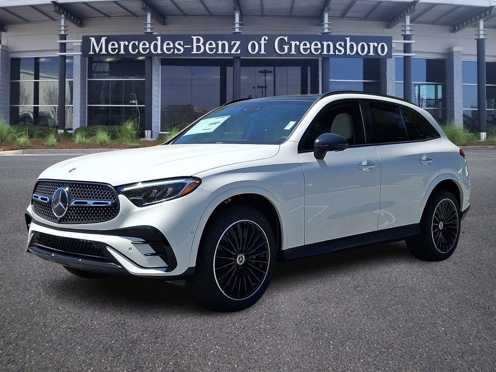 New 2026 Mercedes-Benz GLC 300 4MATIC image 2