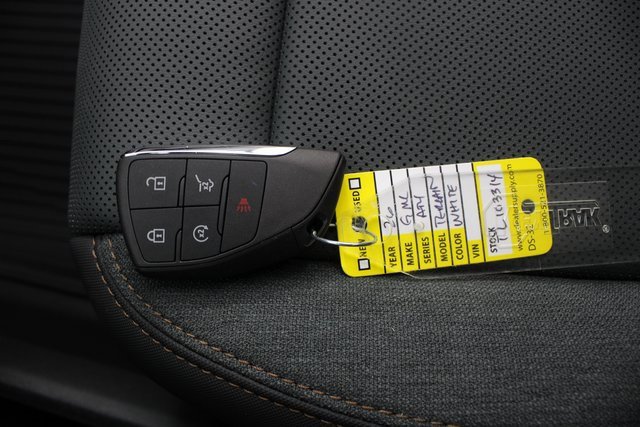 New 2026 GMC Terrain AT4 w/ Convenience Package III image 9