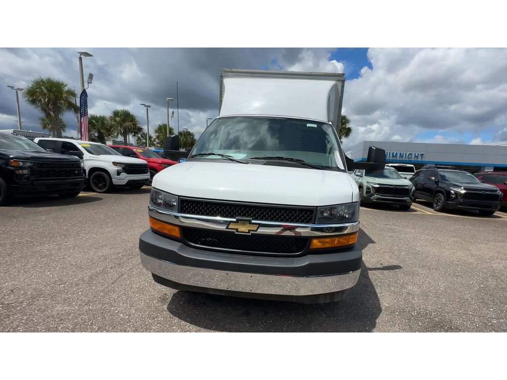 New 2025 Chevrolet Express 3500 w/ Power Convenience Package image 7