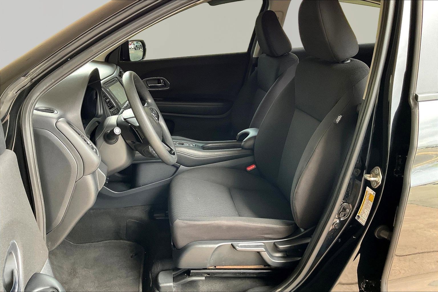 Used 2018 Honda HR-V EX image 20