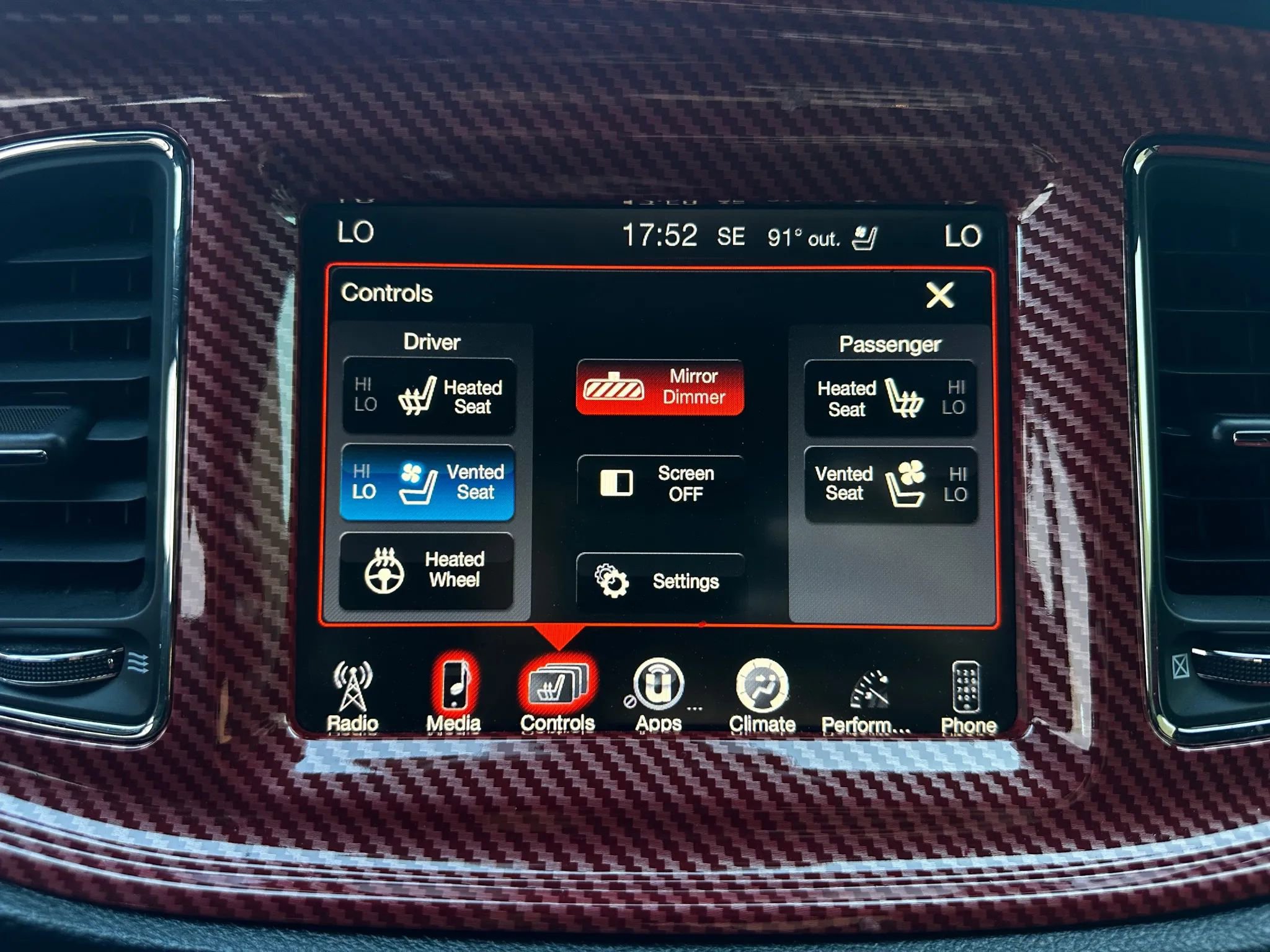 Used 2016 Dodge Challenger SRT Hellcat image 35