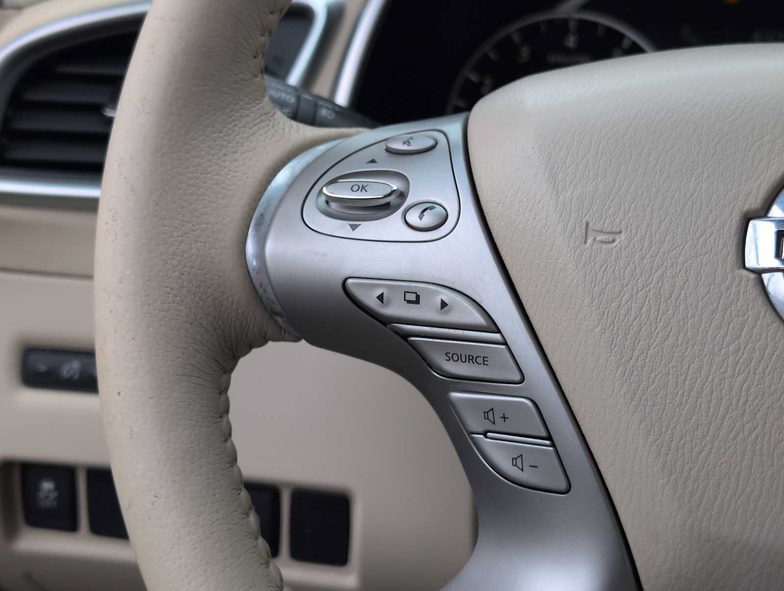 Used 2015 Nissan Murano Platinum w/ Platinum Technology Package AWD/4WD image 23