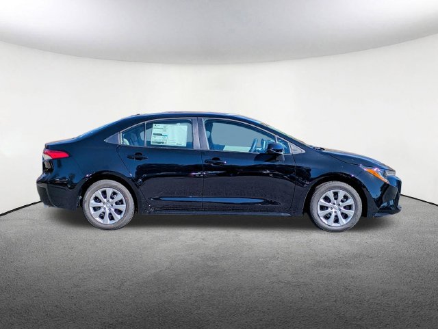 New 2027 Toyota Corolla LE FWD image 4