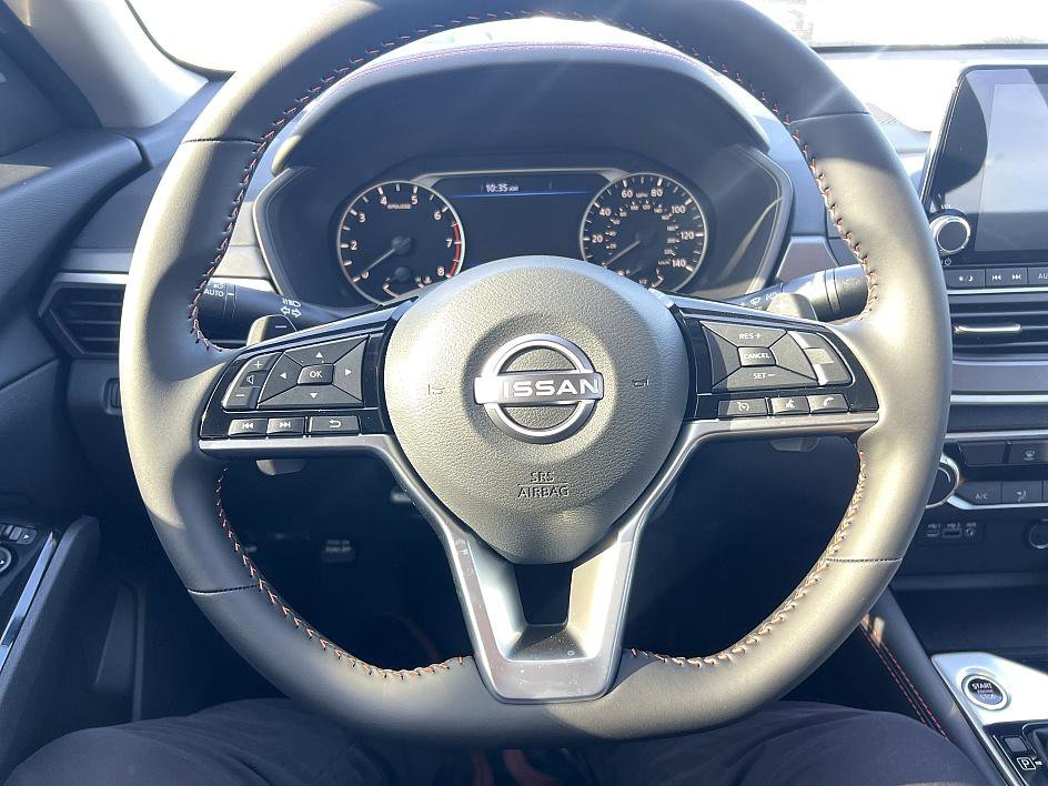 New 2025 Nissan Altima 2.5 SR image 13
