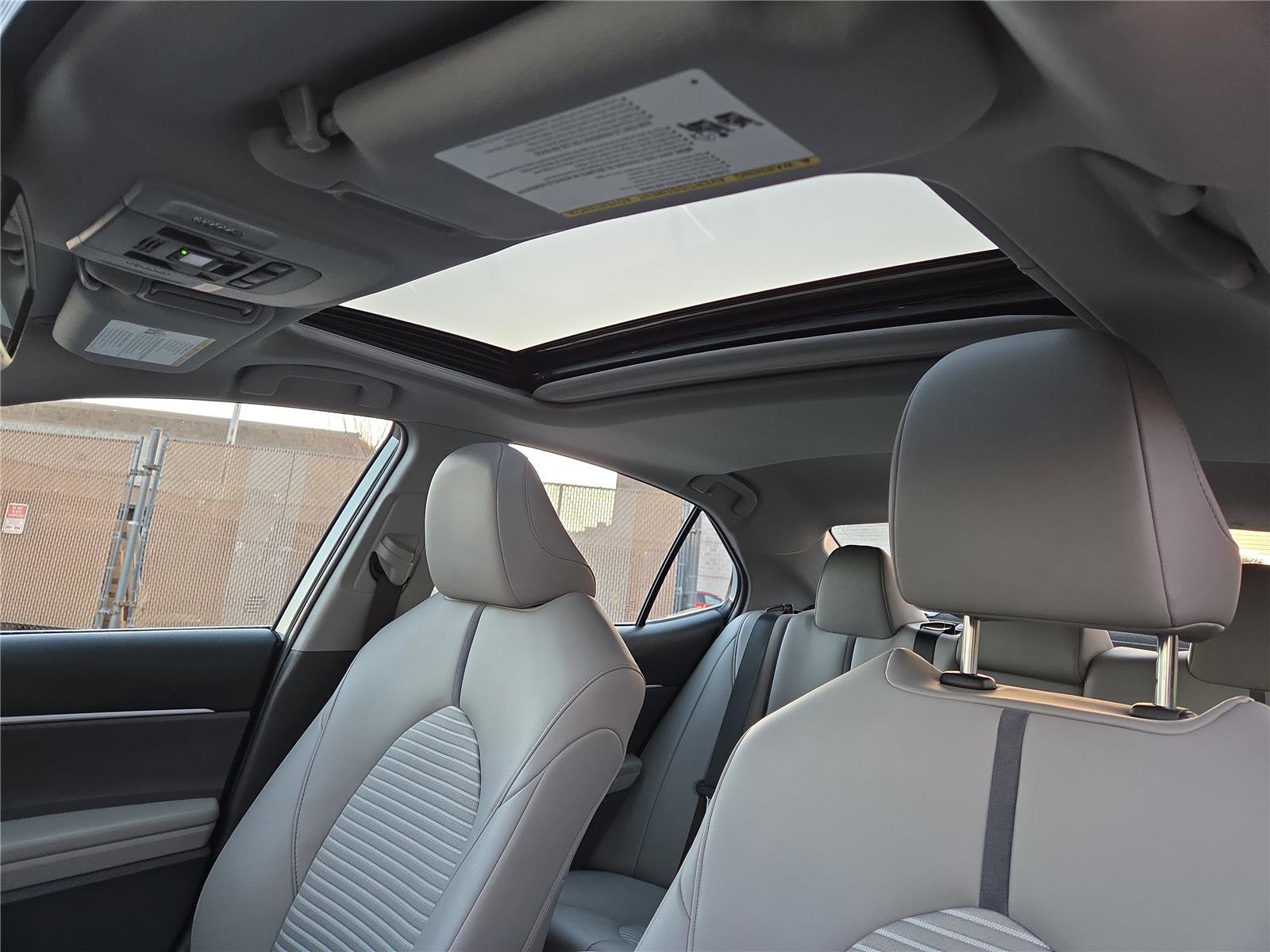 Used 2023 Toyota Camry SE image 23