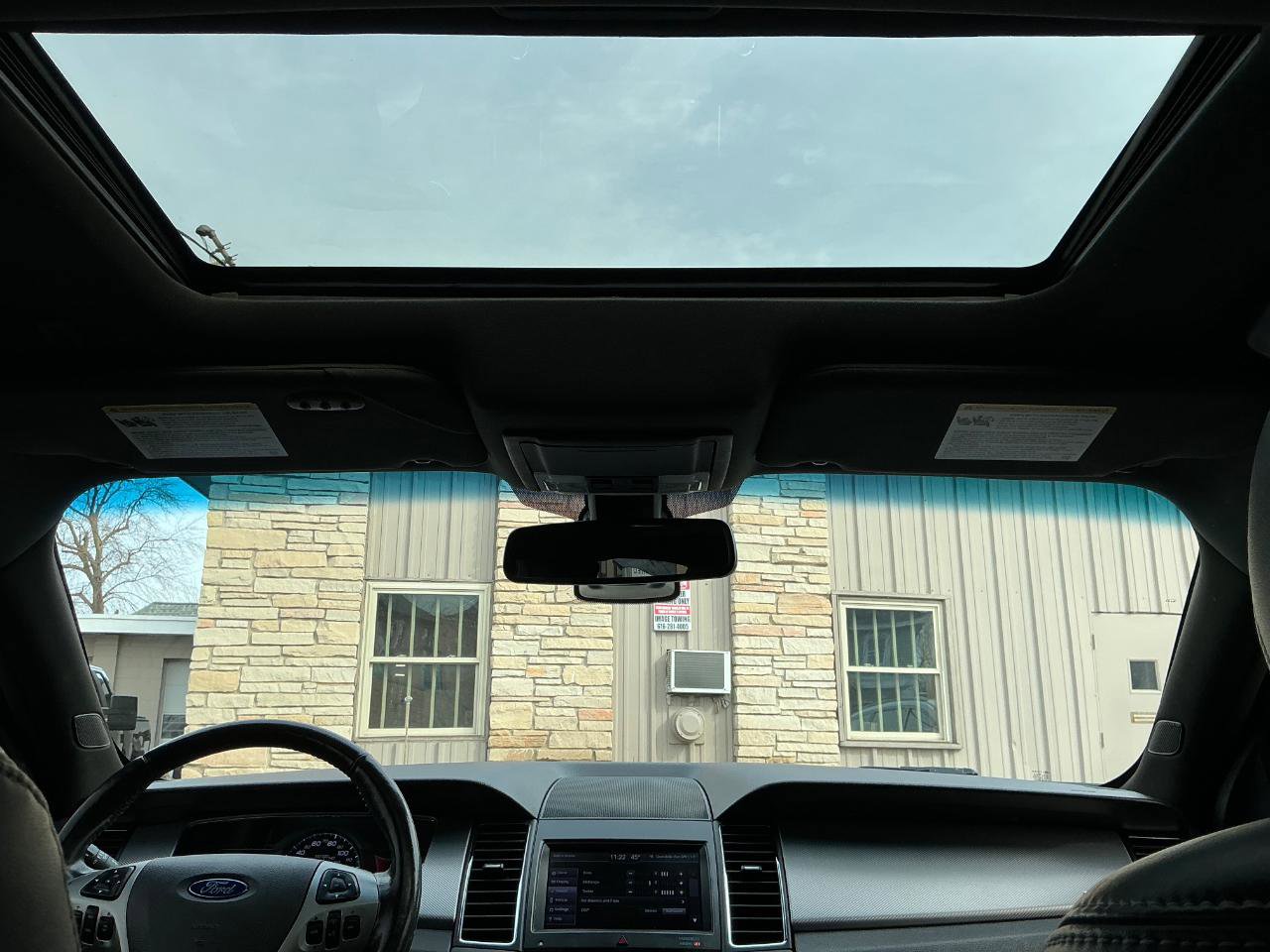 Used 2013 Ford Taurus SHO image 25