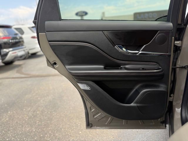 Used 2025 Lincoln Corsair Grand Touring w/ Towing Package image 16