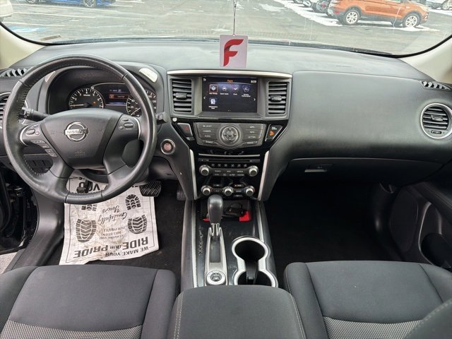 Used 2017 Nissan Pathfinder SV image 22
