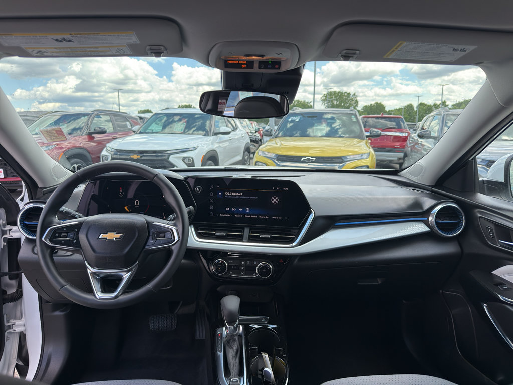 Certified 2024 Chevrolet Trax LT w/ Driver Confidence Package FWD image 28