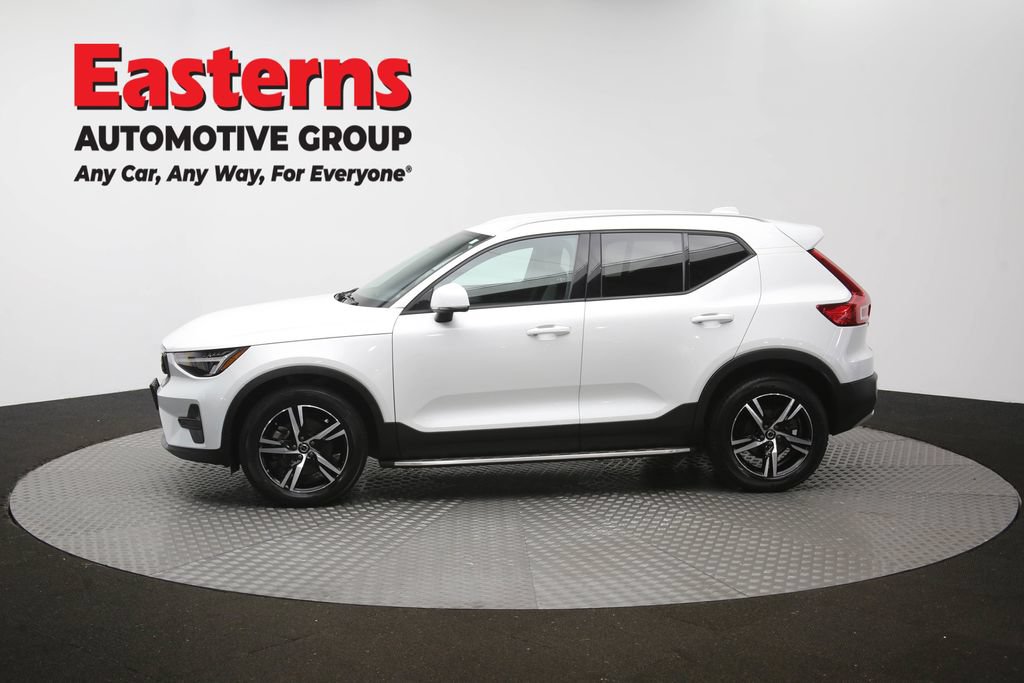 Used 2023 Volvo XC40 B5 Core AWD/4WD image 60