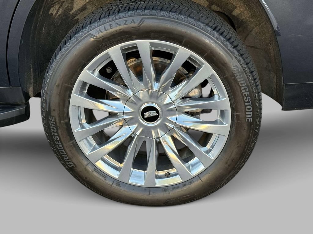 Certified 2024 Cadillac Escalade Premium Luxury AWD/4WD image 13