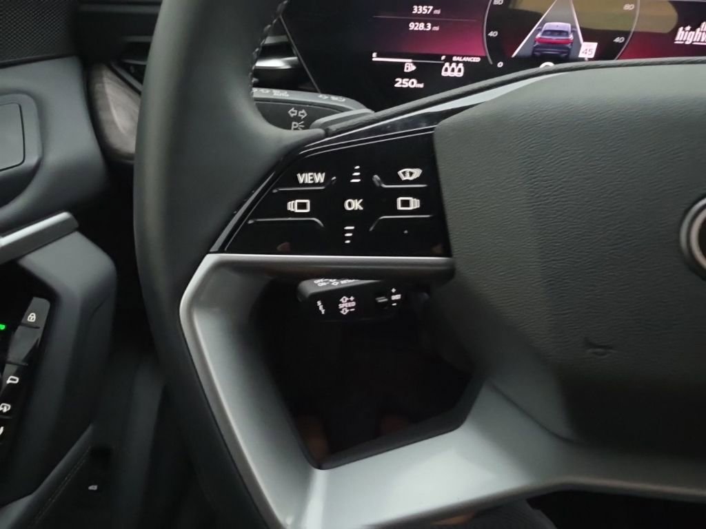 Used 2025 Audi Q5 Premium Plus image 11