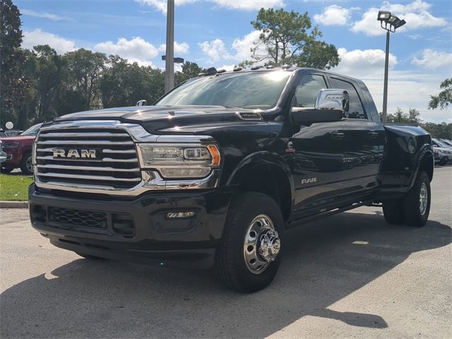 Used 2023 RAM 3500 Limited image 8