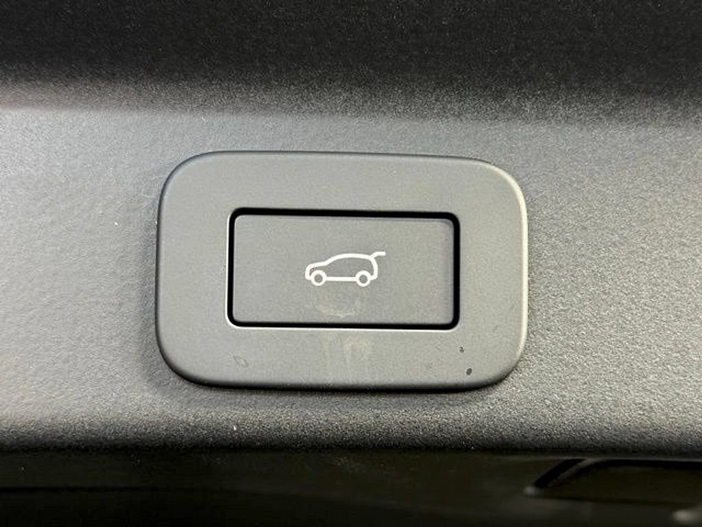 New 2026 Jaguar F-PACE R-Dynamic S AWD/4WD image 15