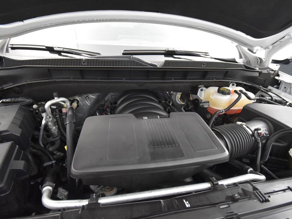 Used 2024 Chevrolet Suburban High Country image 16