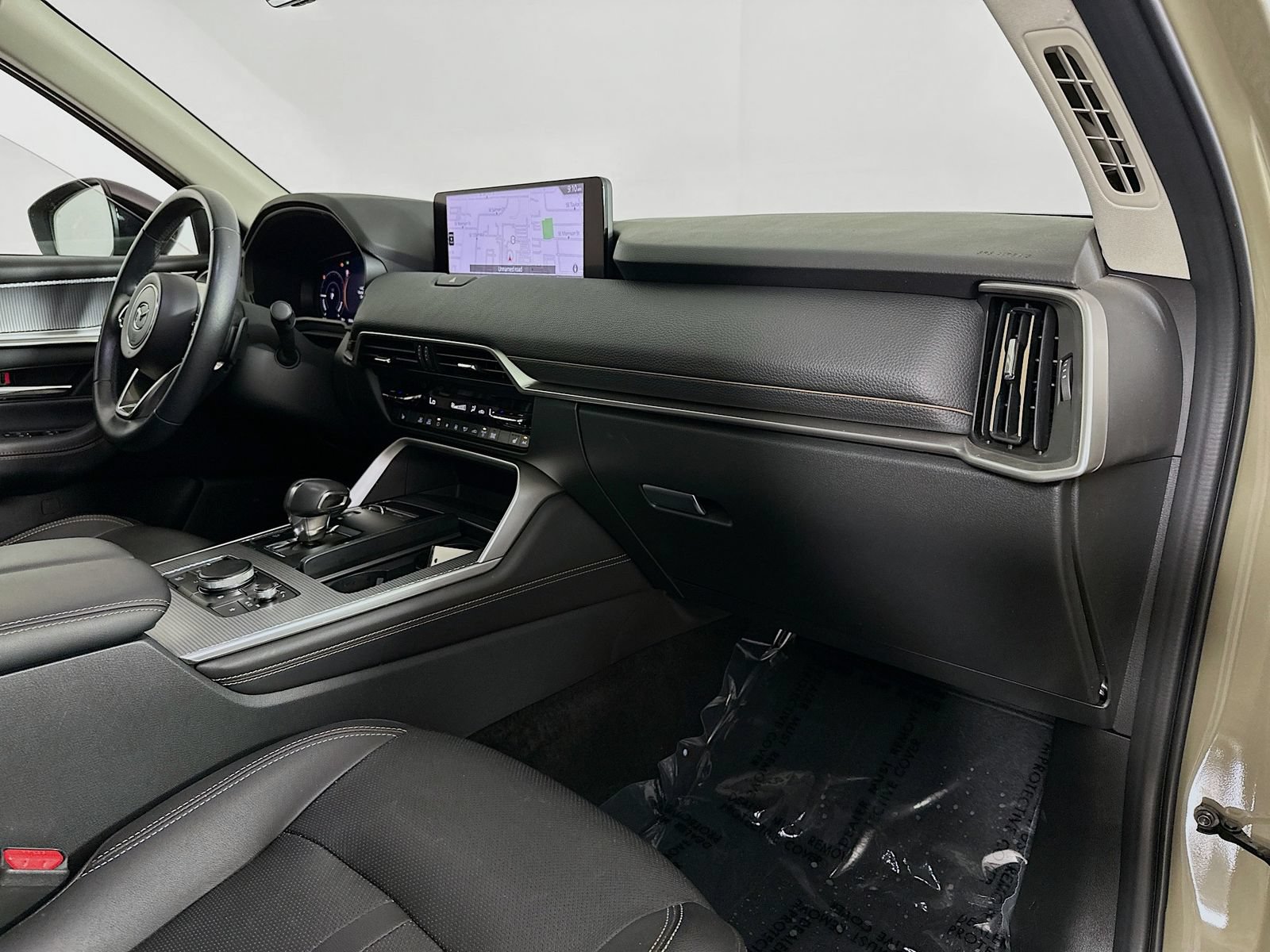 Certified 2025 MAZDA CX-70 Plug-In Hybrid w/ Premium Pkg AWD/4WD image 31